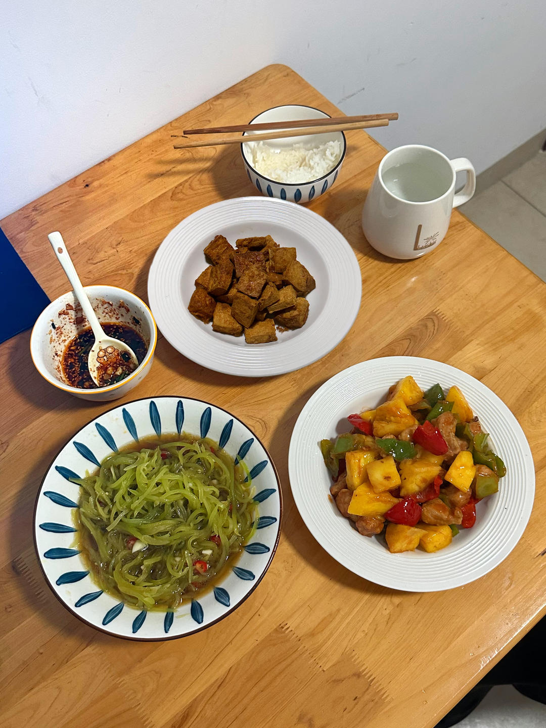 小吃｜街边酥炸豆腐附酱汁（空气炸锅版）