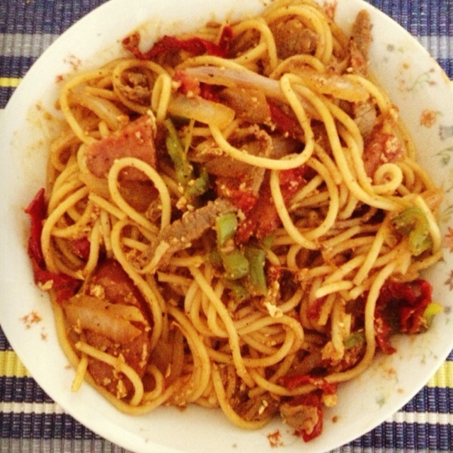 黑椒牛柳炒意面