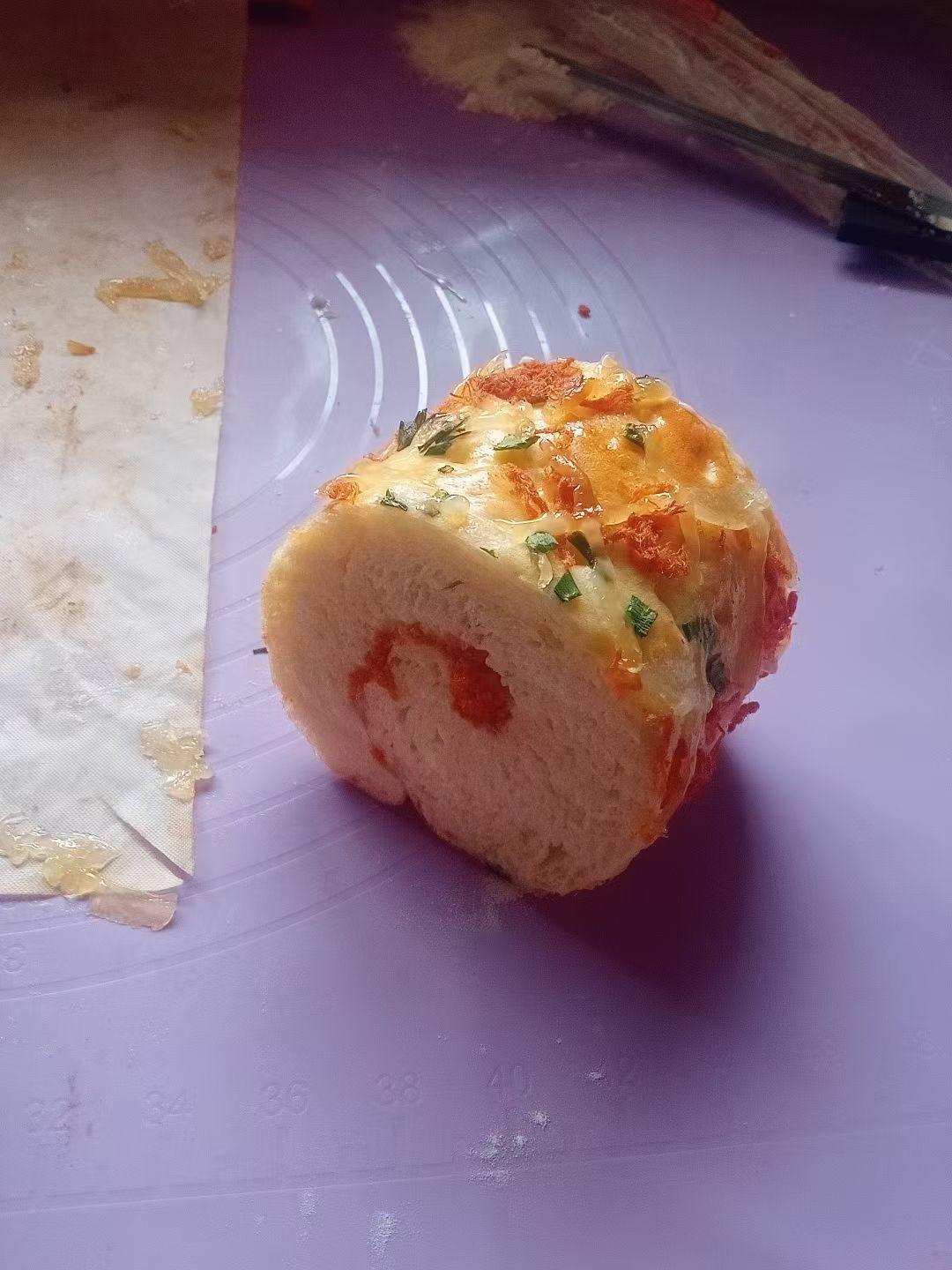 香葱肉松面包卷