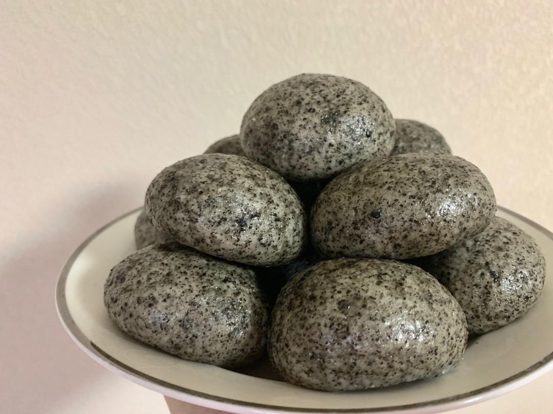 奶香黑芝麻刀切馒头