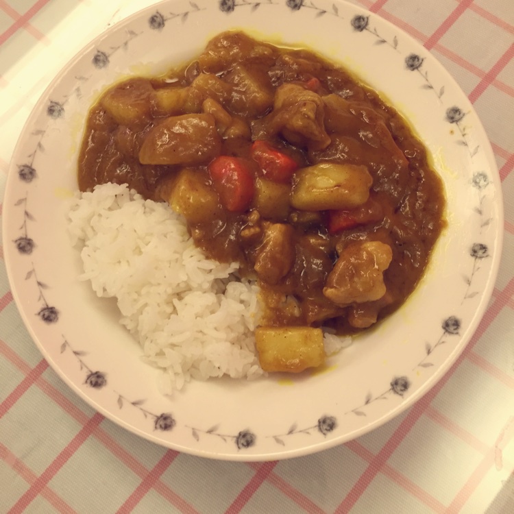 咖喱鸡块饭