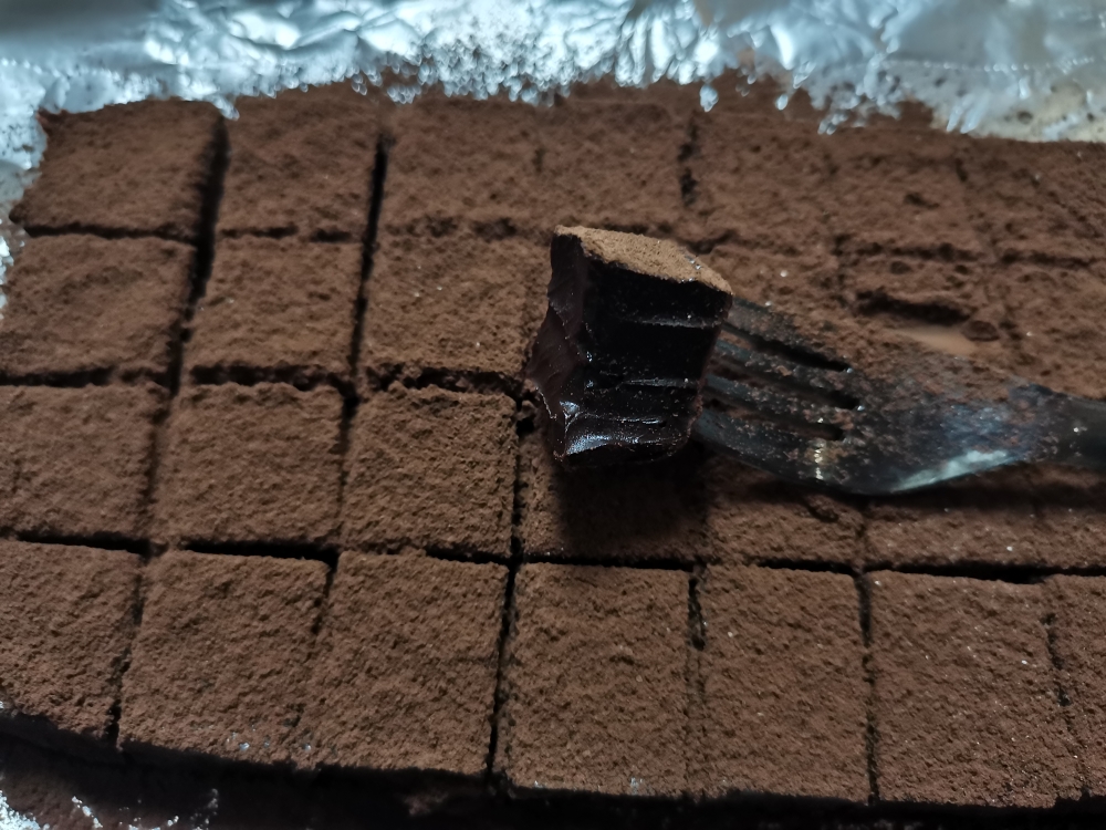 为了消耗高浓度黑巧克力做的生巧——傻瓜做法很成功的做法 步骤4