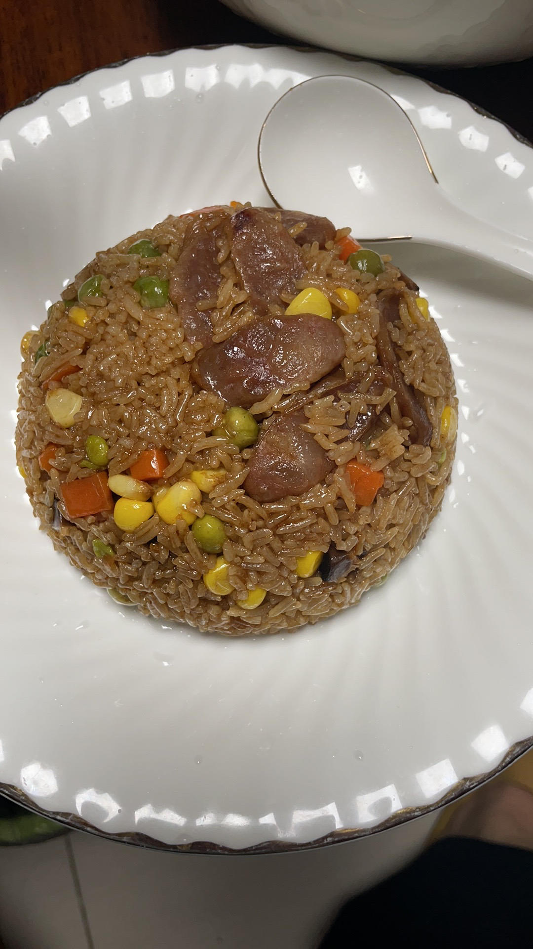 懒人必备～电饭煲腊肠焖饭