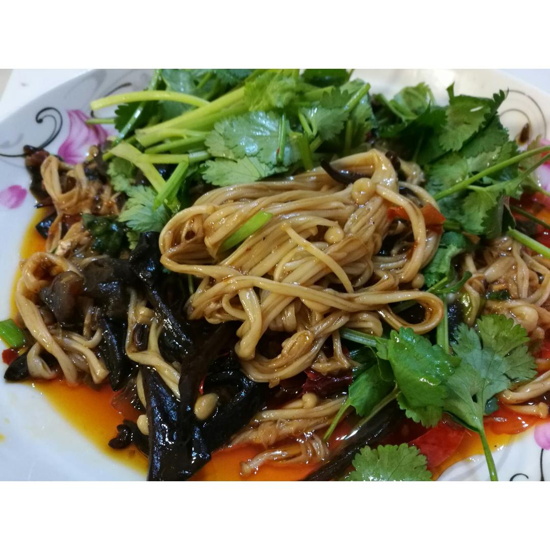 鱼香金针菇