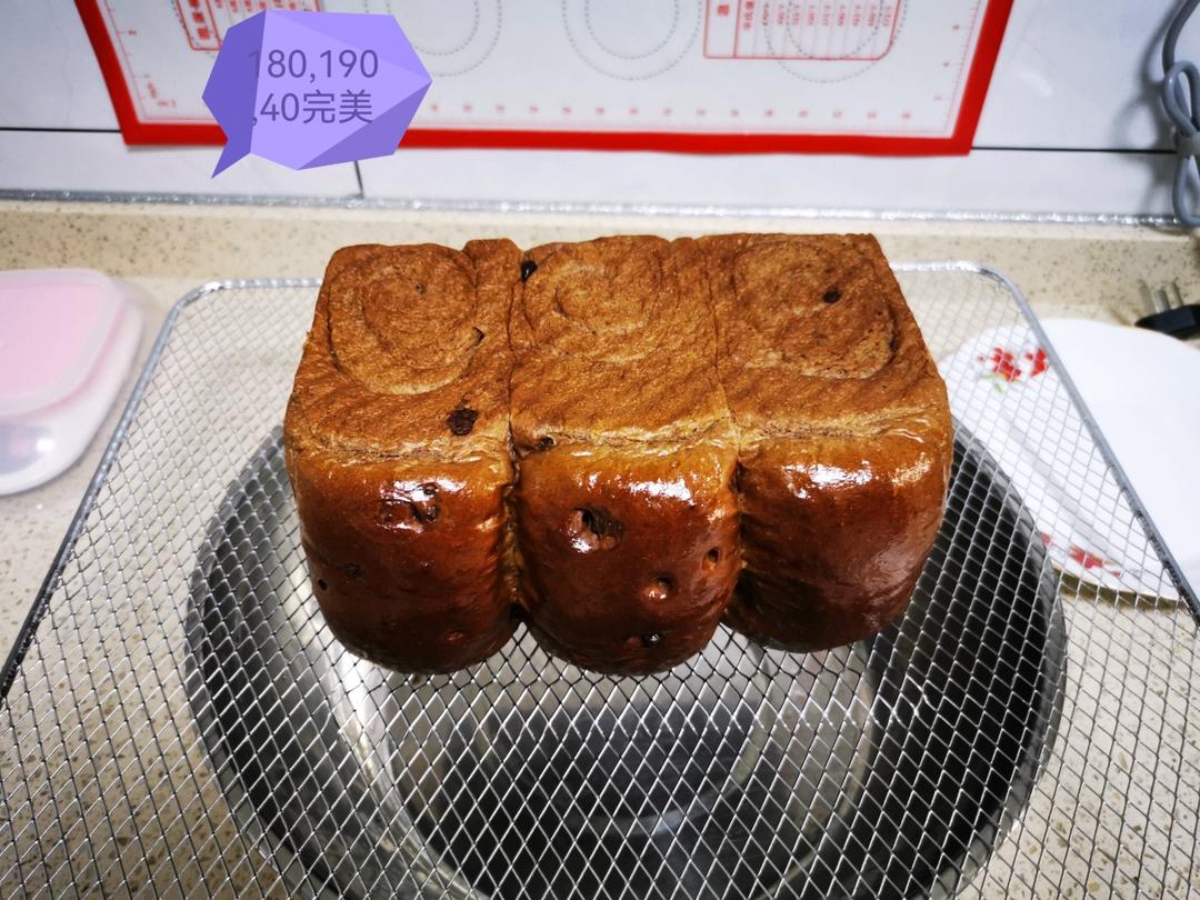 香浓柔软的巧克力吐司