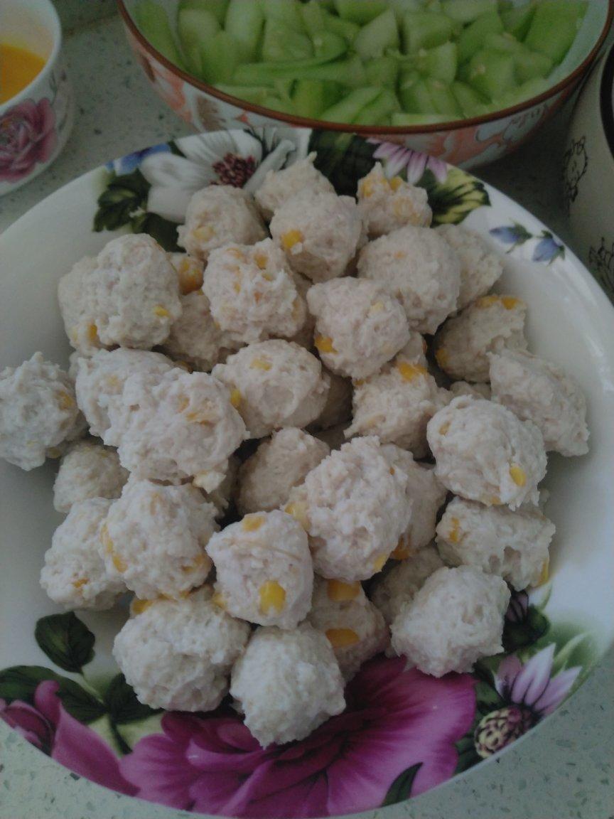 会跳舞的鸡肉丸子