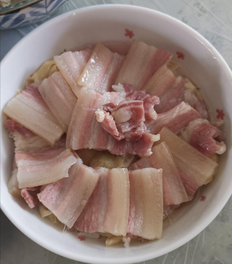 咸肉蒸百叶