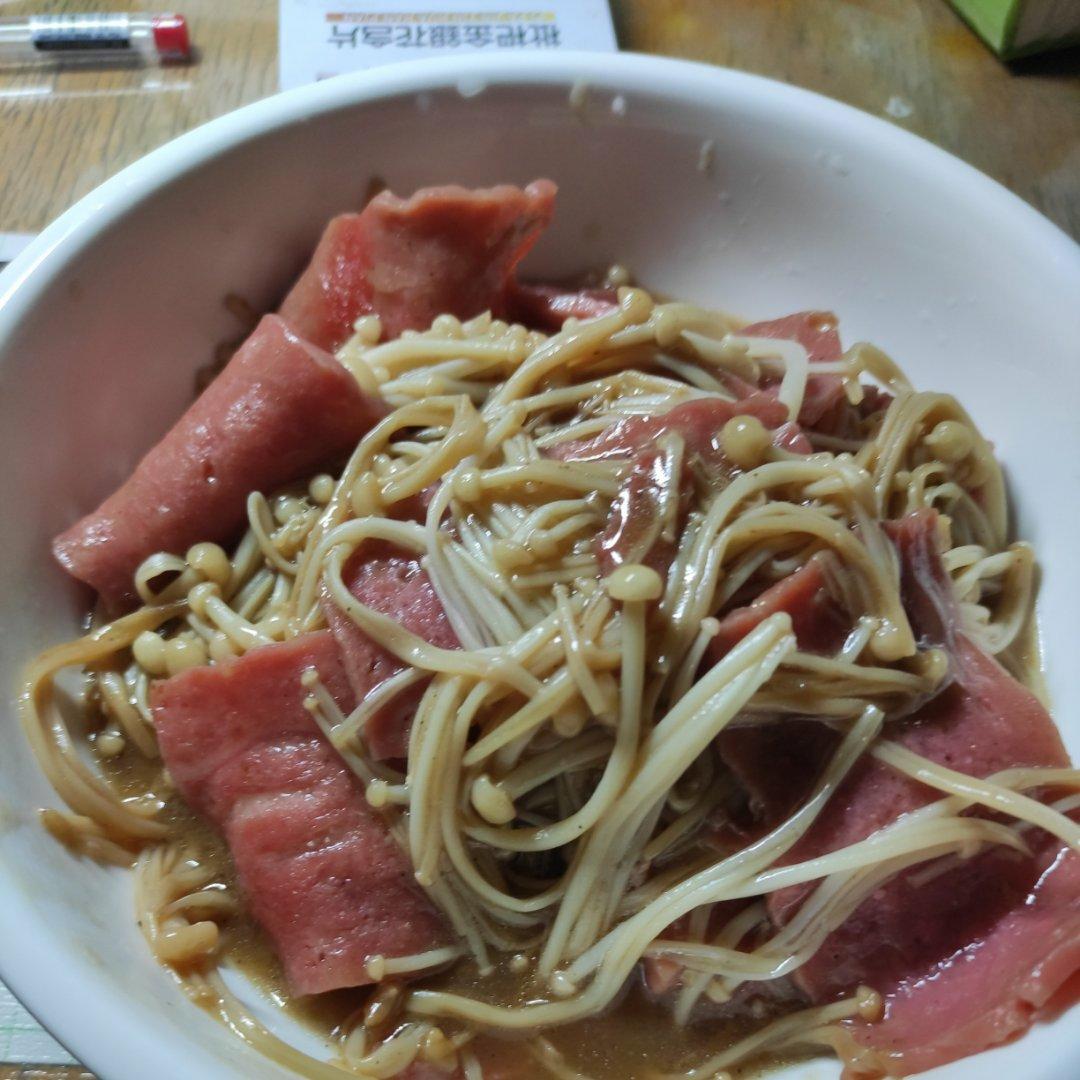 金针菇培根卷
