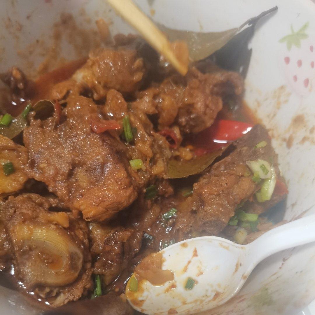 正宗四川土豆烧排骨（红烧排骨）（不焯水不炒糖色）