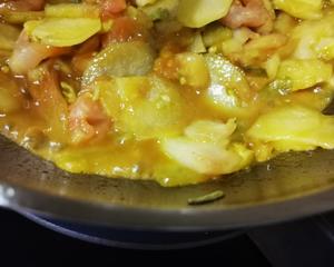 一锅出的土豆青西红柿的做法 步骤8