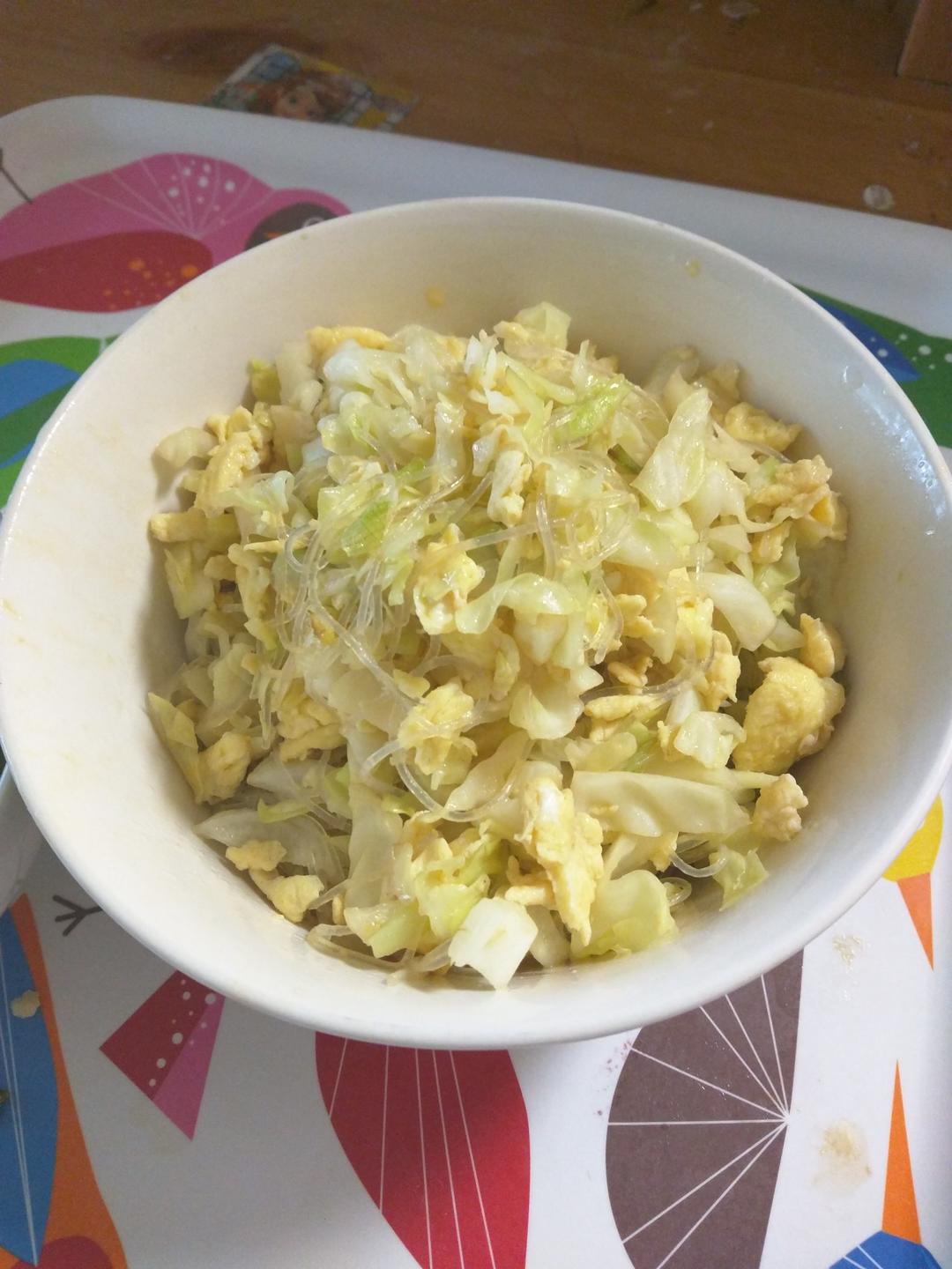 包菜粉丝炒鸡蛋