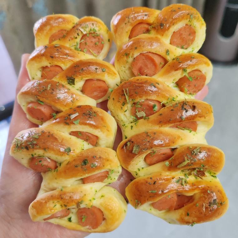 香肠圈圈面包