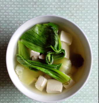 豆腐香菇蔬菜汤