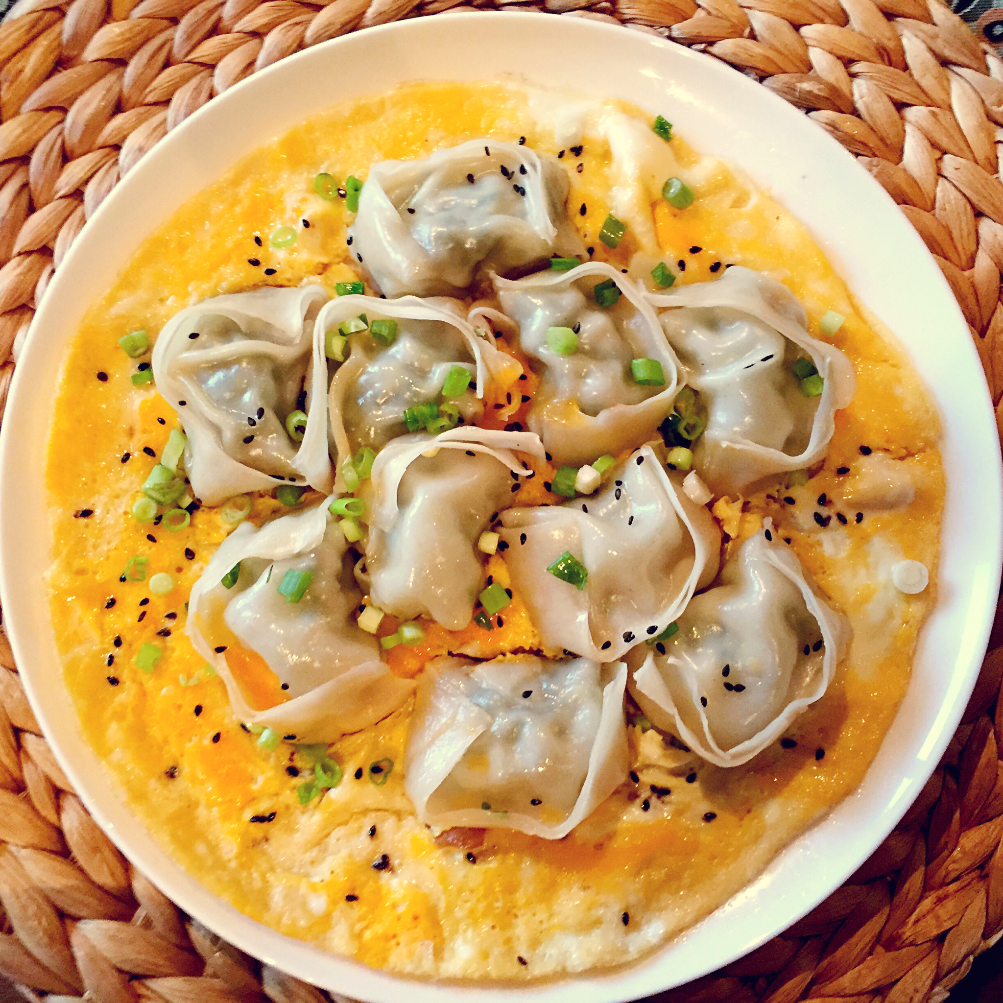 楠楠自语的兔子做的抱蛋煎馄饨