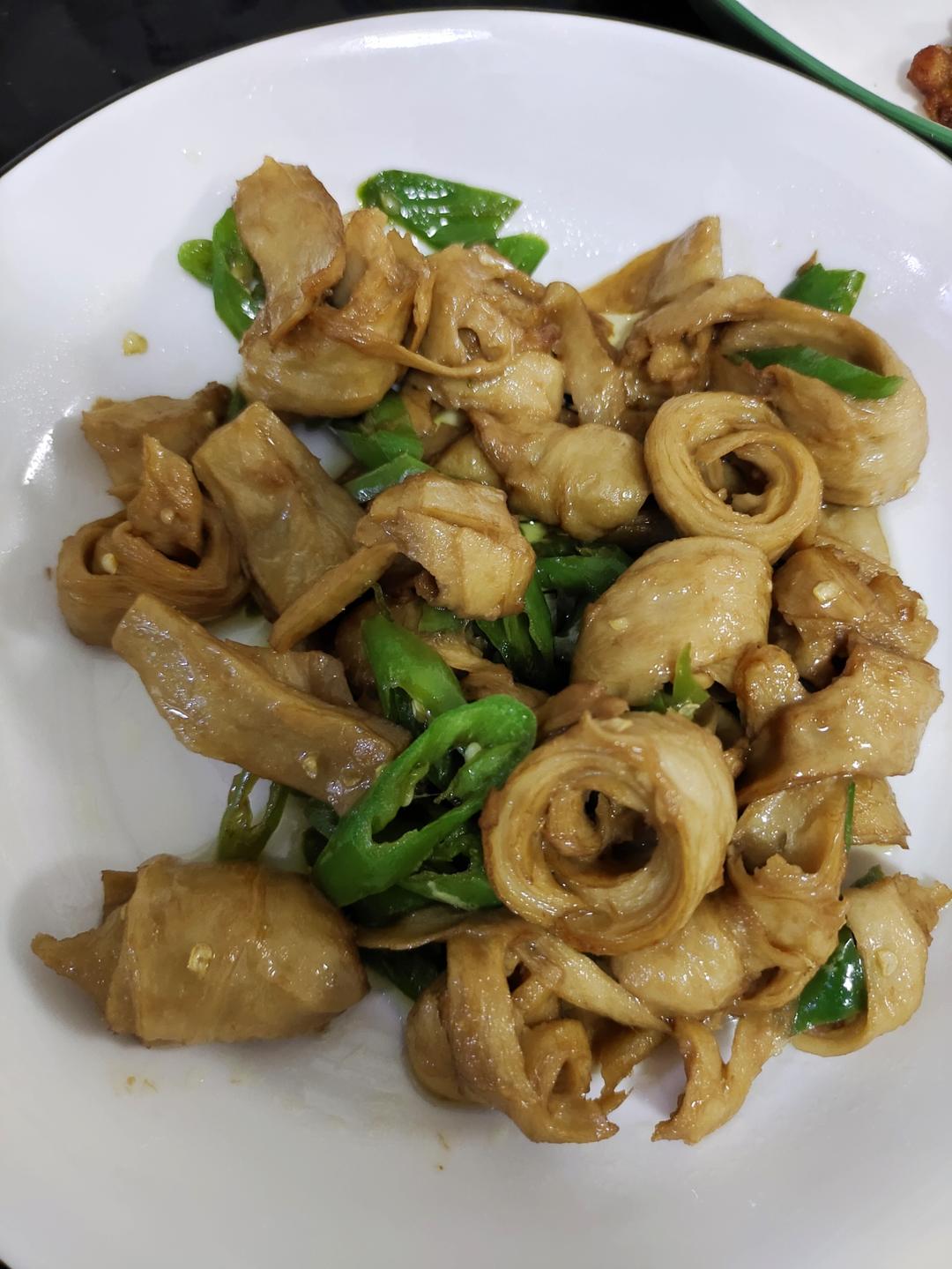 米饭杀手系列之青椒炒面筋
