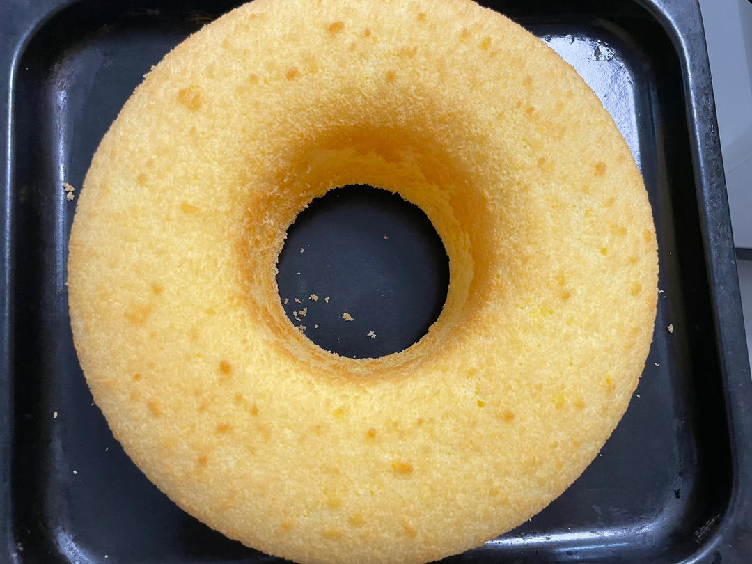 烤箱做蛋糕（戚风蛋糕的做法）