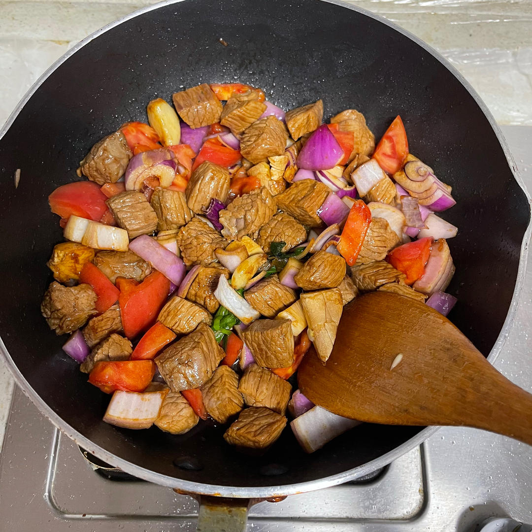 红烧牛肉土豆 （独家秘制）