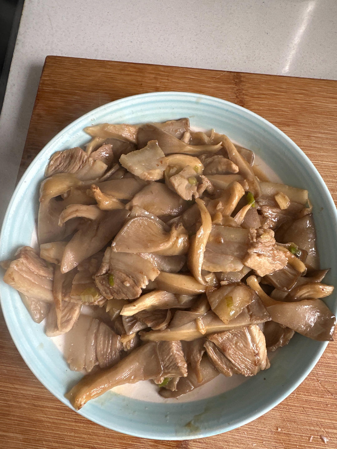 平菇炒肉（鲜香）