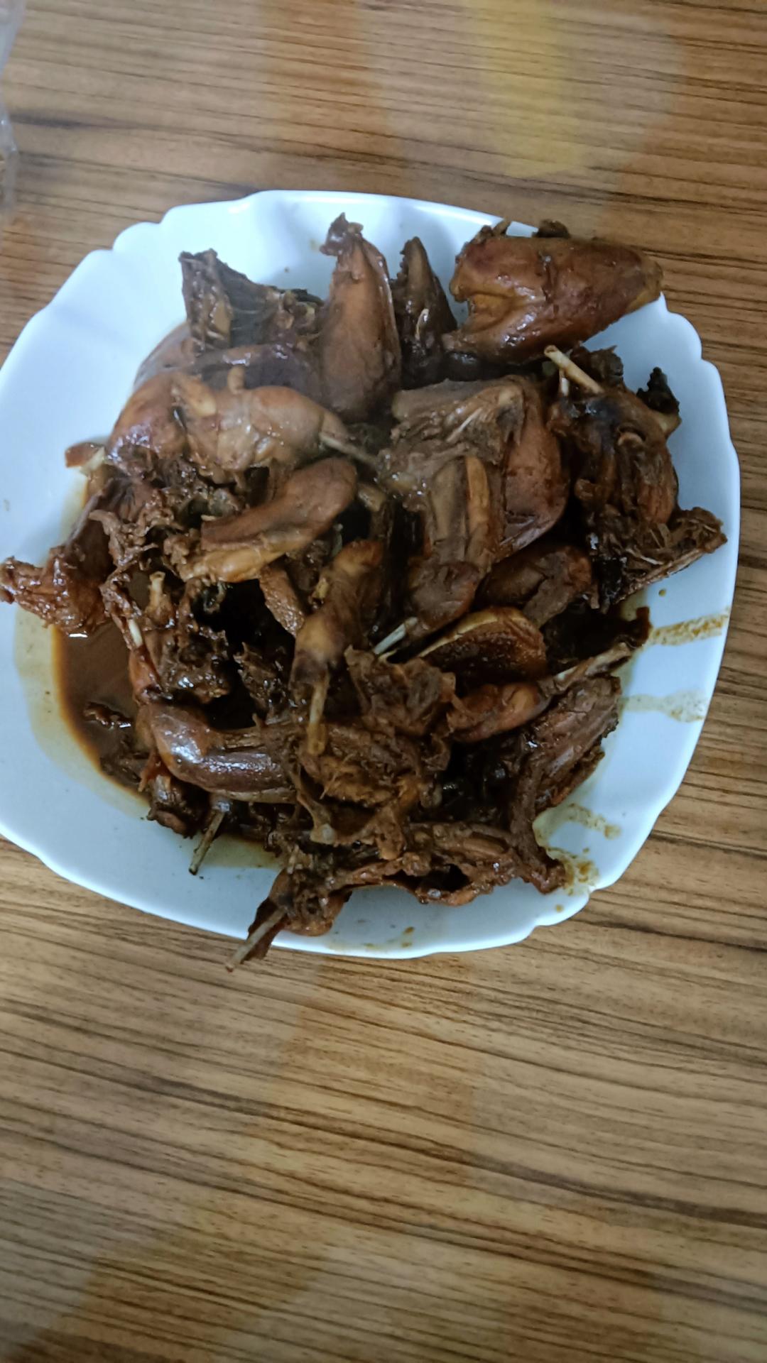 红烧鹌鹑
