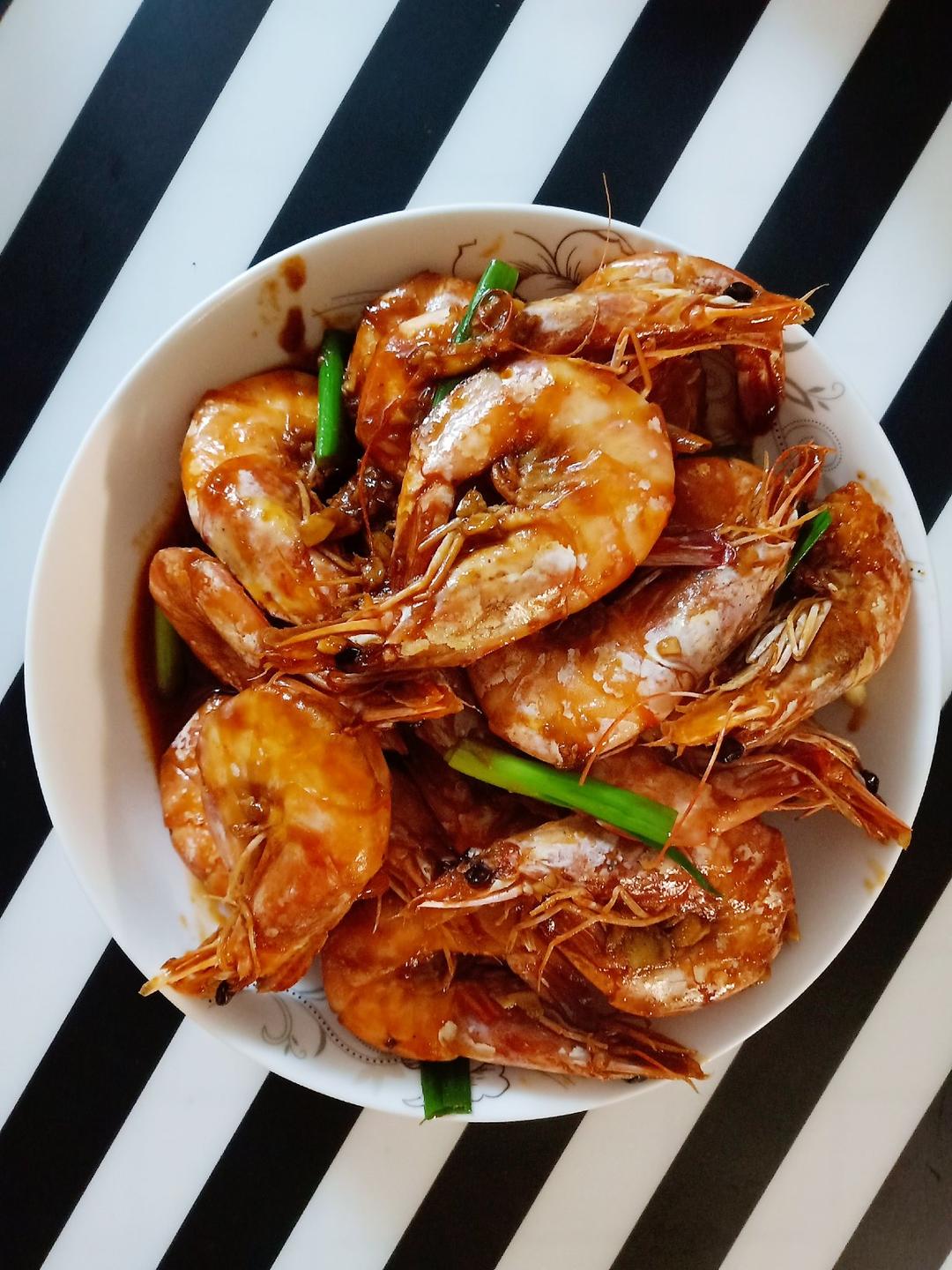 10分钟快手❗️油焖大虾好吃到舔盘，巨简单