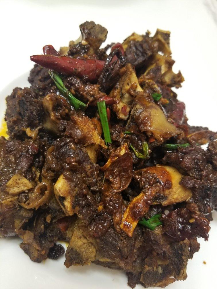香焖牛排骨