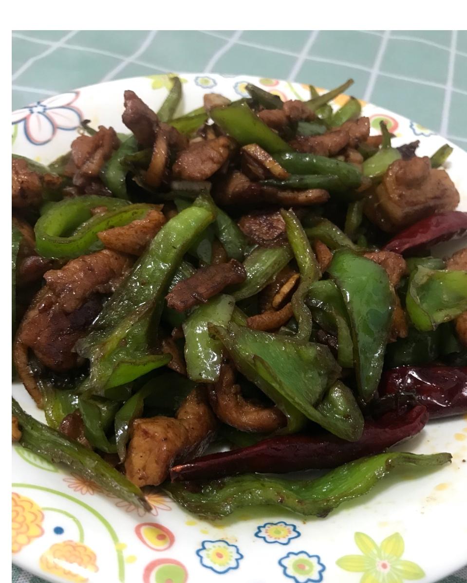 厨师长教你：“青椒肉丝”的正宗做法，色香味俱全