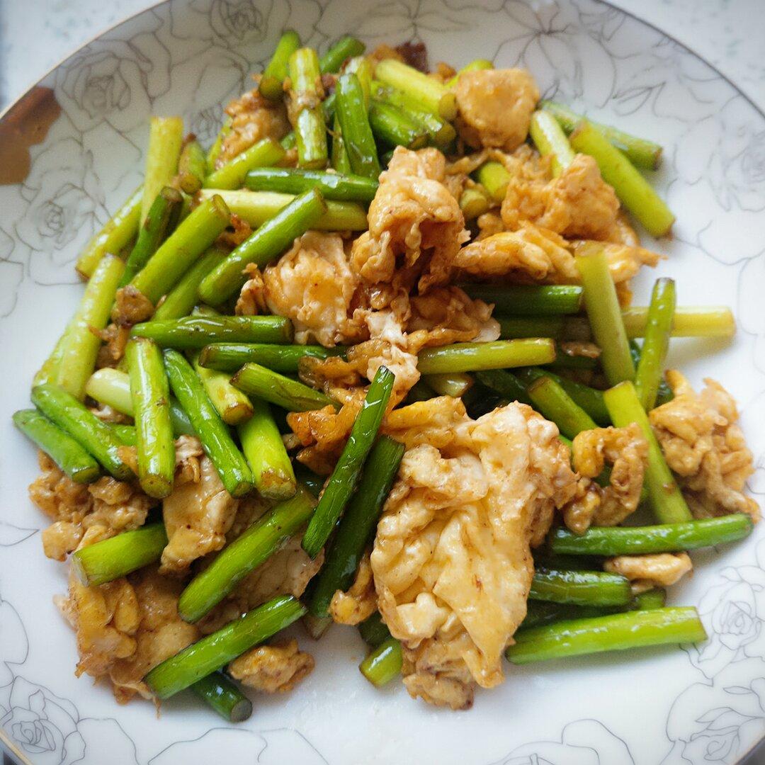 蒜薹炒鸡蛋