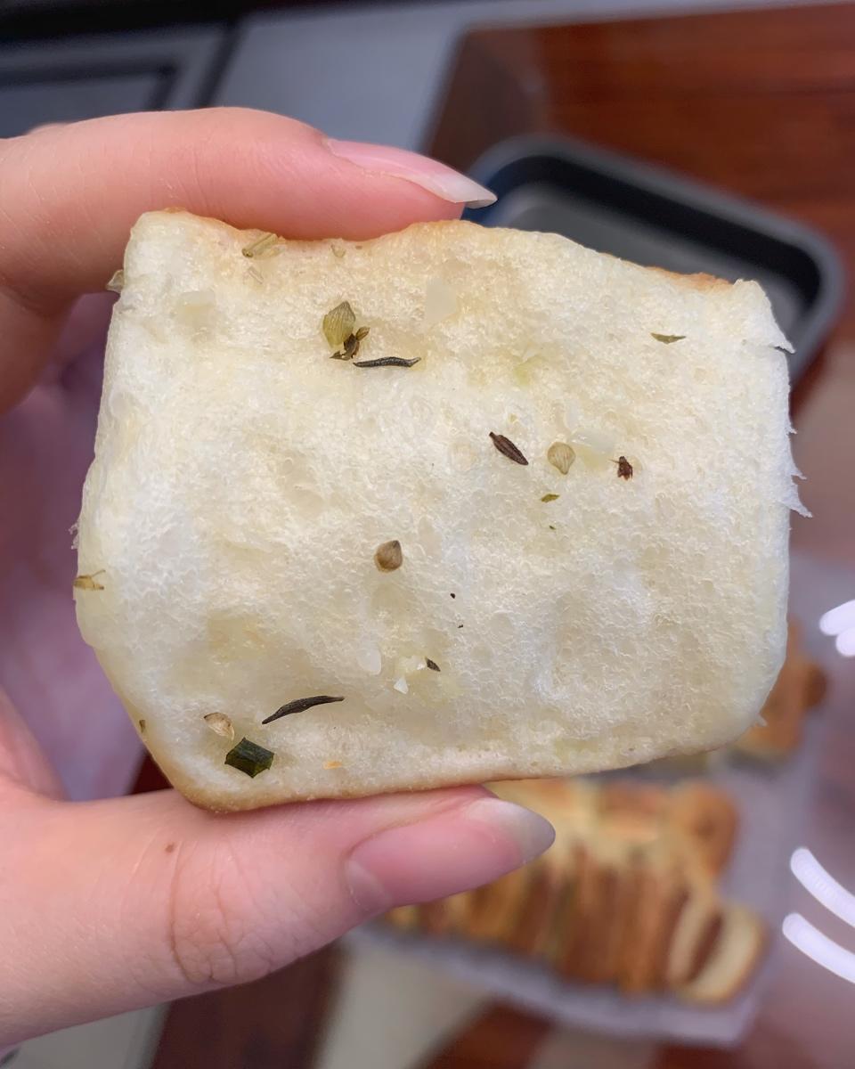 橄榄油蒜香手撕包