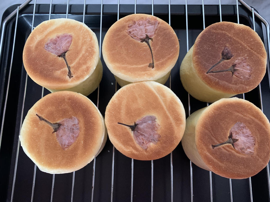 日式樱花紫米包