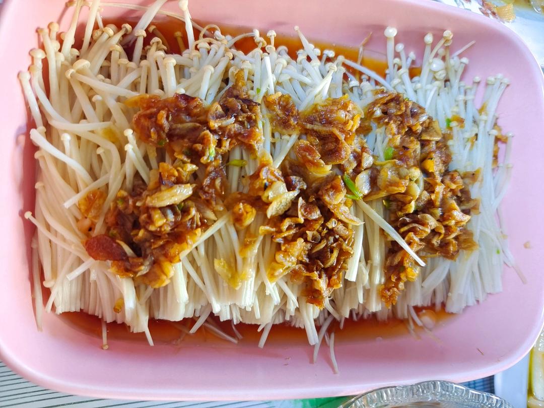 蒜蓉蒸金针菇