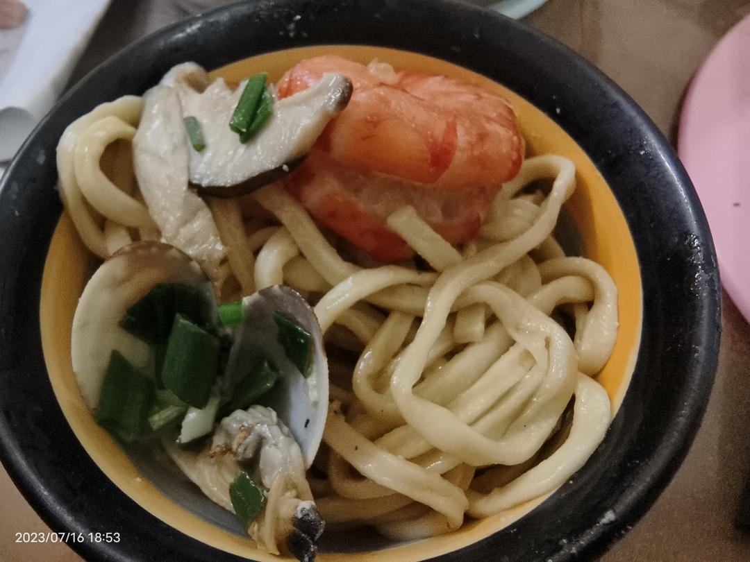 芝士奶油焗龙虾伊面