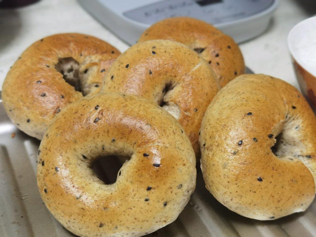 全麦贝果🥯-健康无油低糖低脂的早餐面包|要做好还是需要很多小窍门哒
