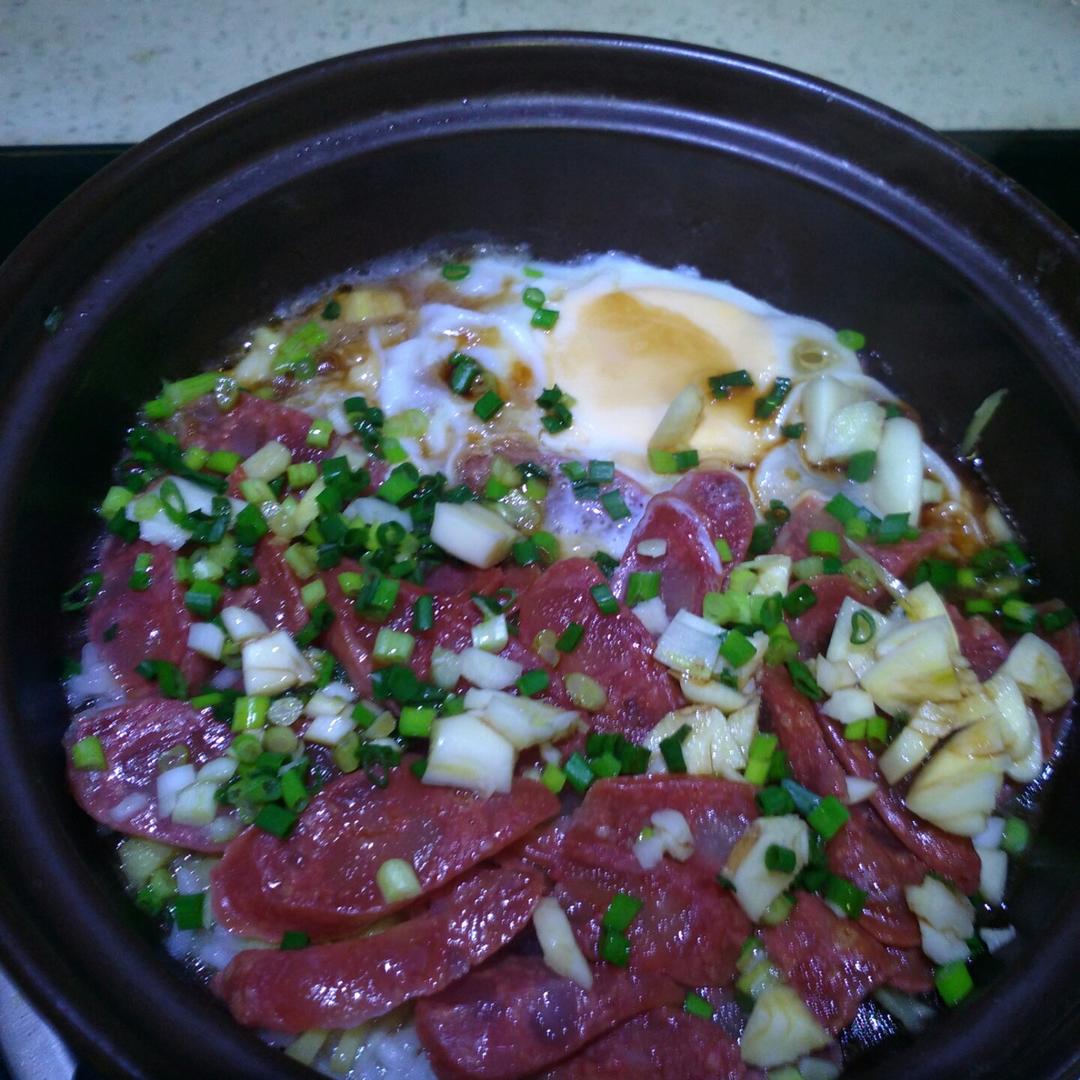 香肠煲仔饭