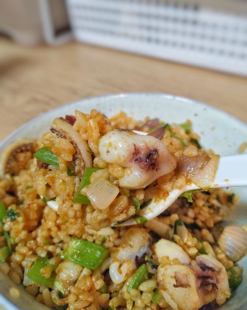 泡菜鱿鱼炒饭