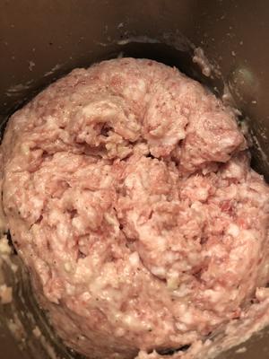 宝宝食谱—�—Q弹猪肉肠的做法 步骤4