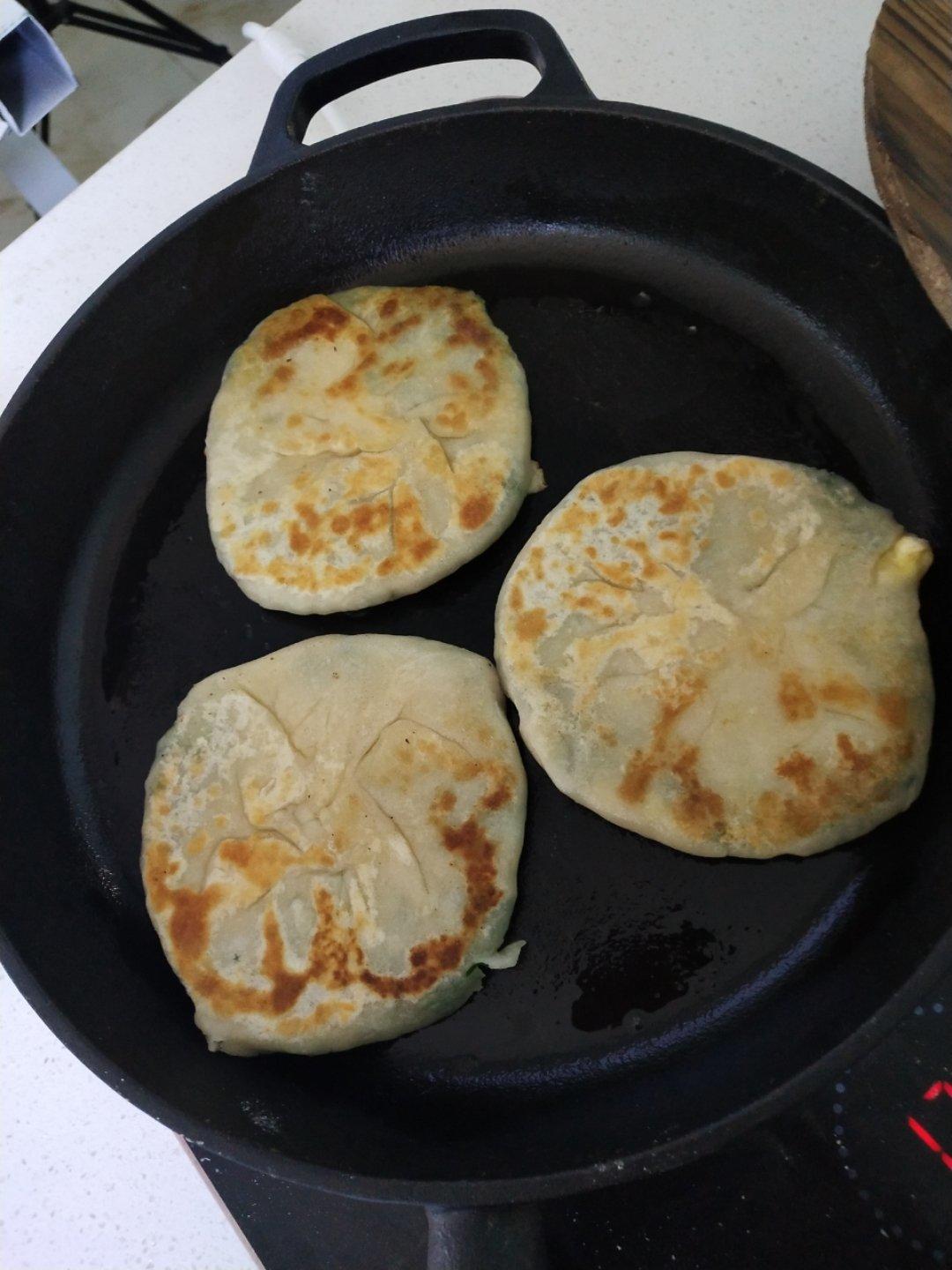 韭菜鸡蛋馅饼