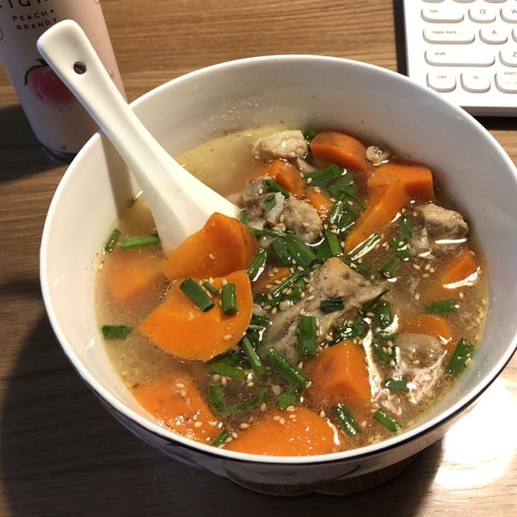 胡萝卜排骨汤