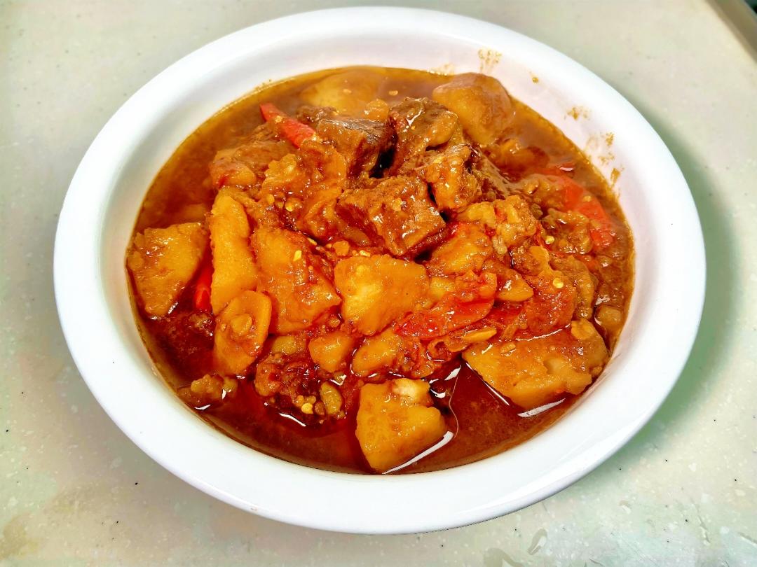 土豆炖牛腩｜家常好菜