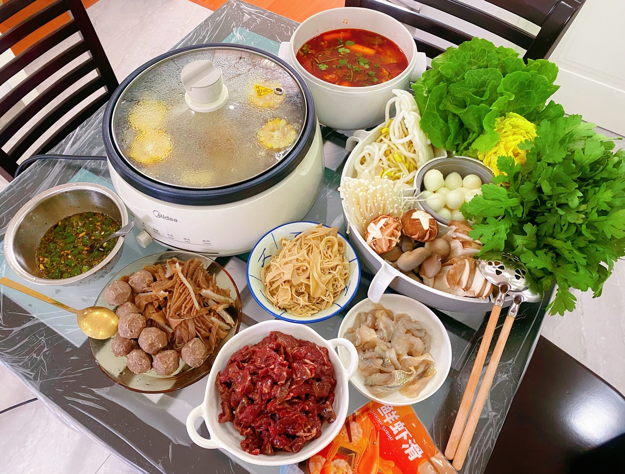 家庭火锅宴（清汤底➕麻辣牛腩汤底）的做法