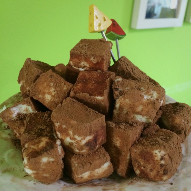 完胜85度C牛奶椰丝小方