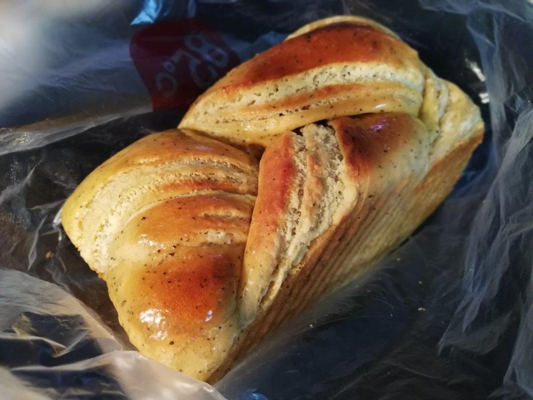 红茶奶酥吐司