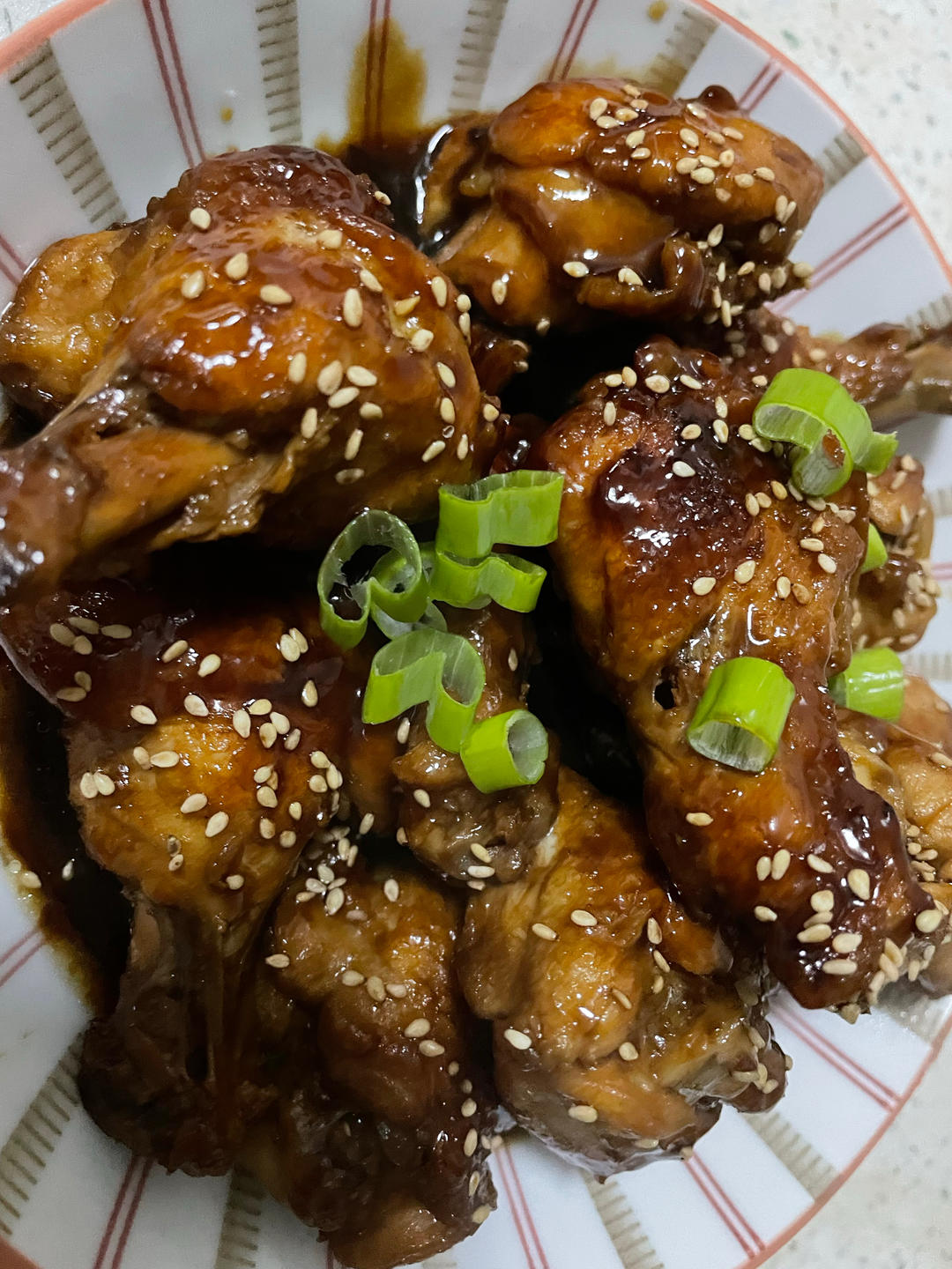 好吃到舔手指的「蒜香蜜汁鸡翅根」👍