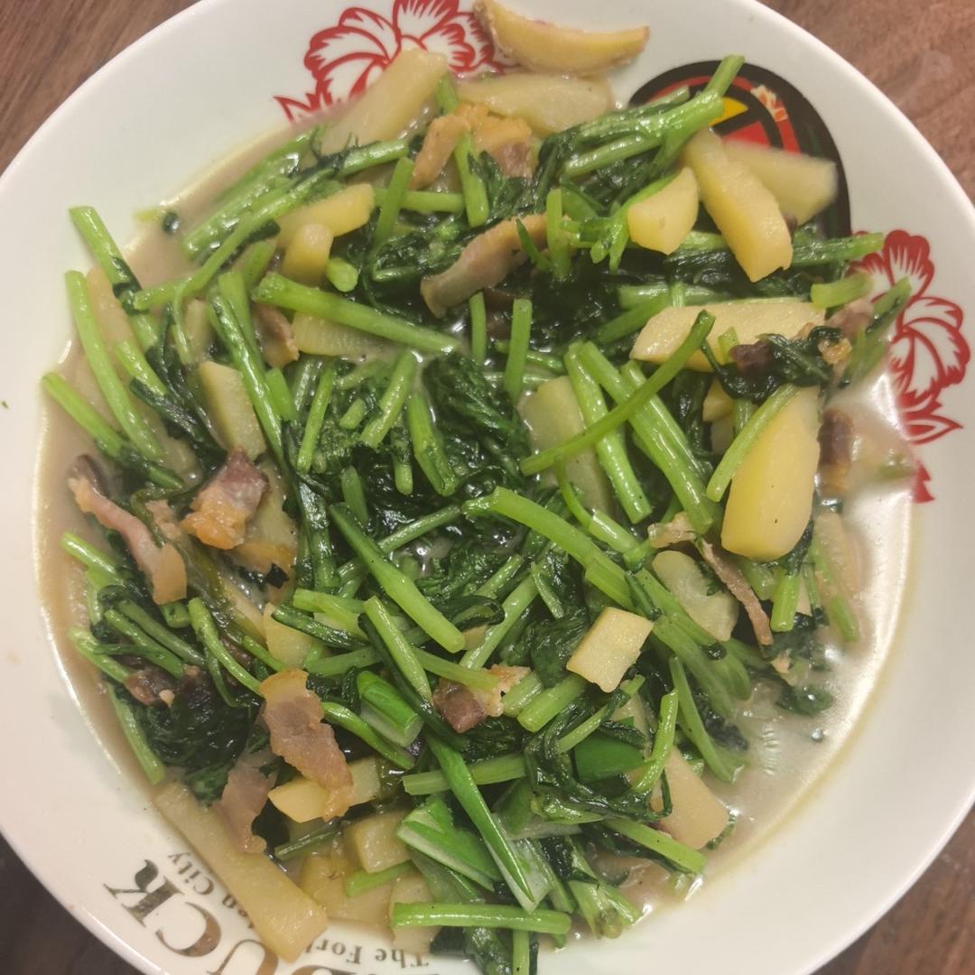 山药/土豆茼蒿汤的做法