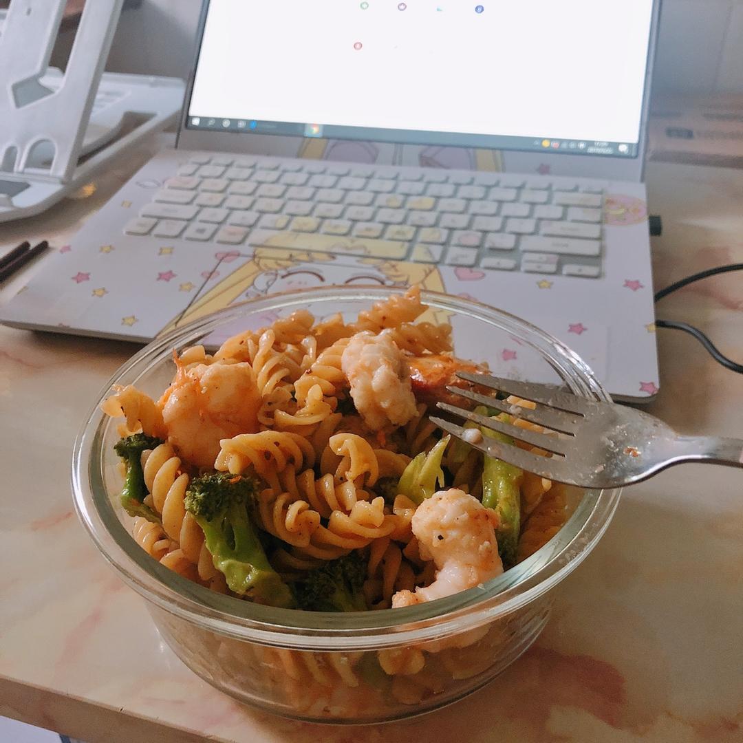 减脂餐NO.3缤纷鲜虾通心粉