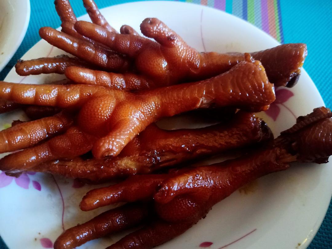 “销魂”卤鸡爪