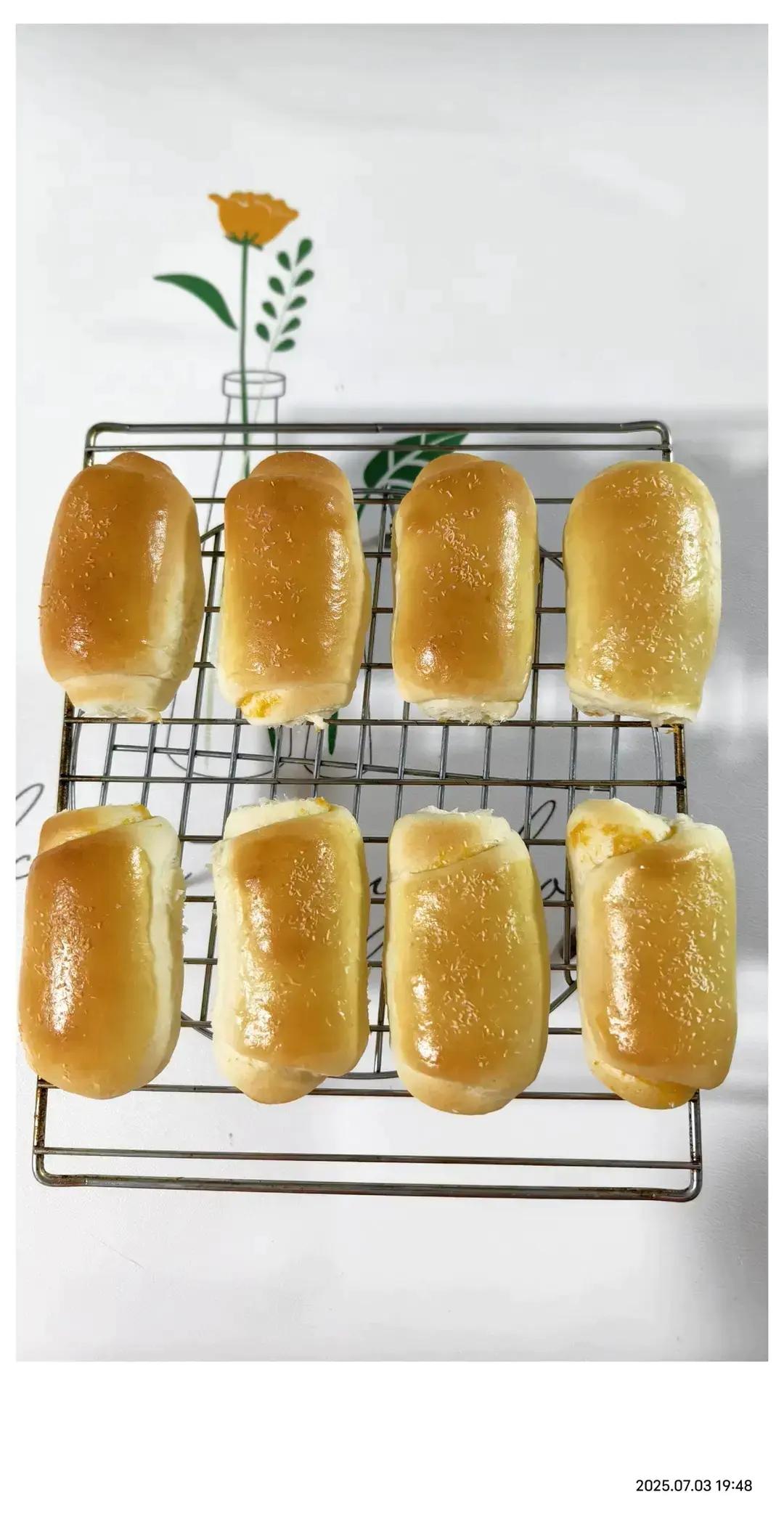 吐司方包，女儿说和来自台湾的爸爸糖一样好看好吃。零失败（是指我个人制作没有失败过）。