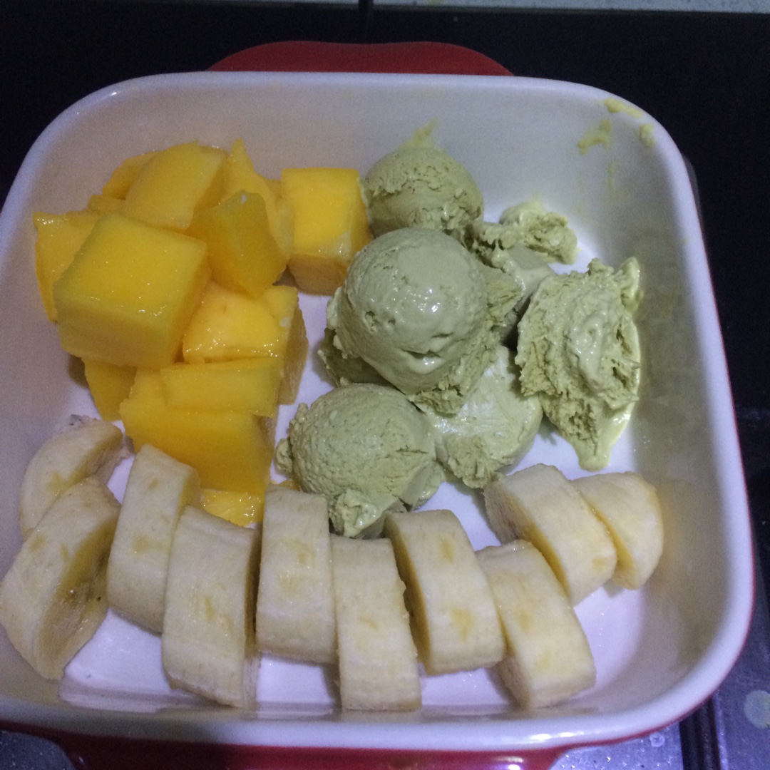 抹茶白巧冰淇淋