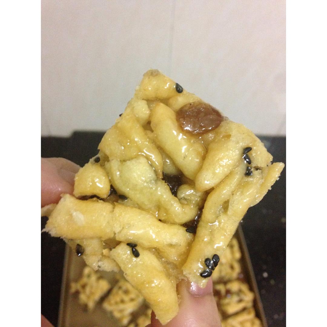 （视频食谱）自制沙琪玛／萨其马