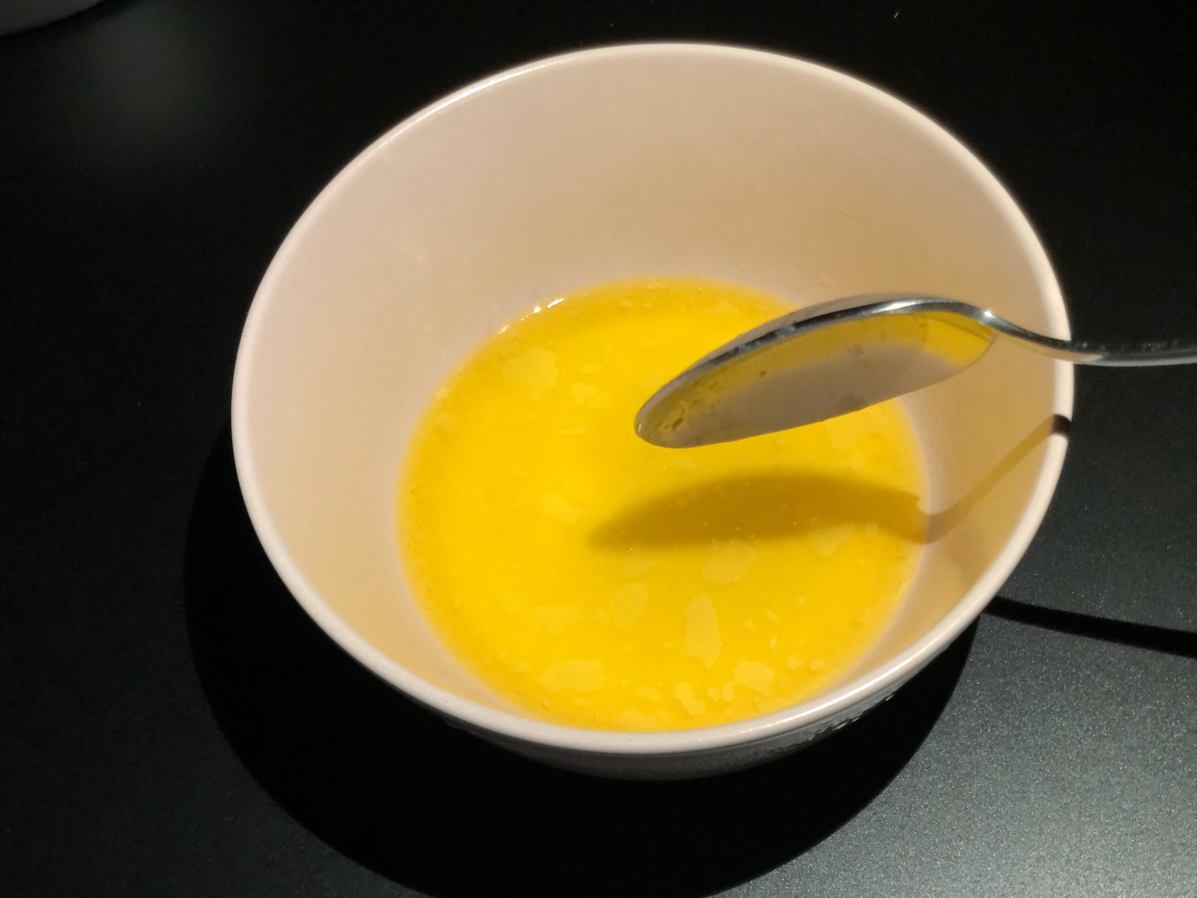 减脂是不可能の低热量酸奶芒果慕斯的做法 步骤5