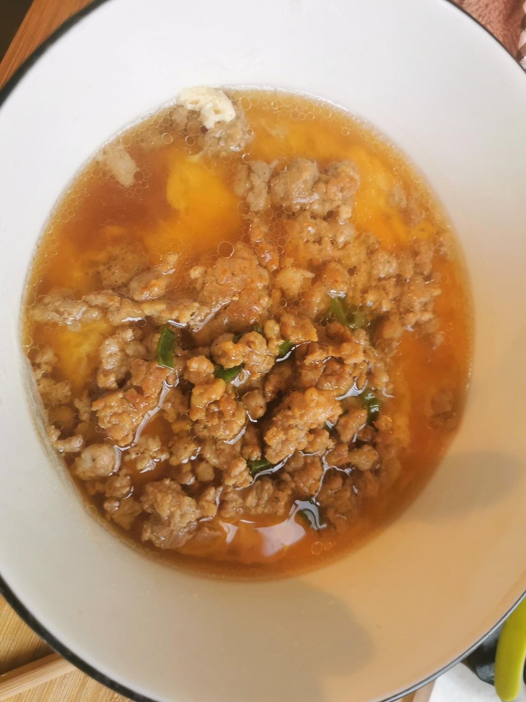 肉末蒸蛋羹：厨房小白都可以蒸出好吃的鸡蛋羹哟